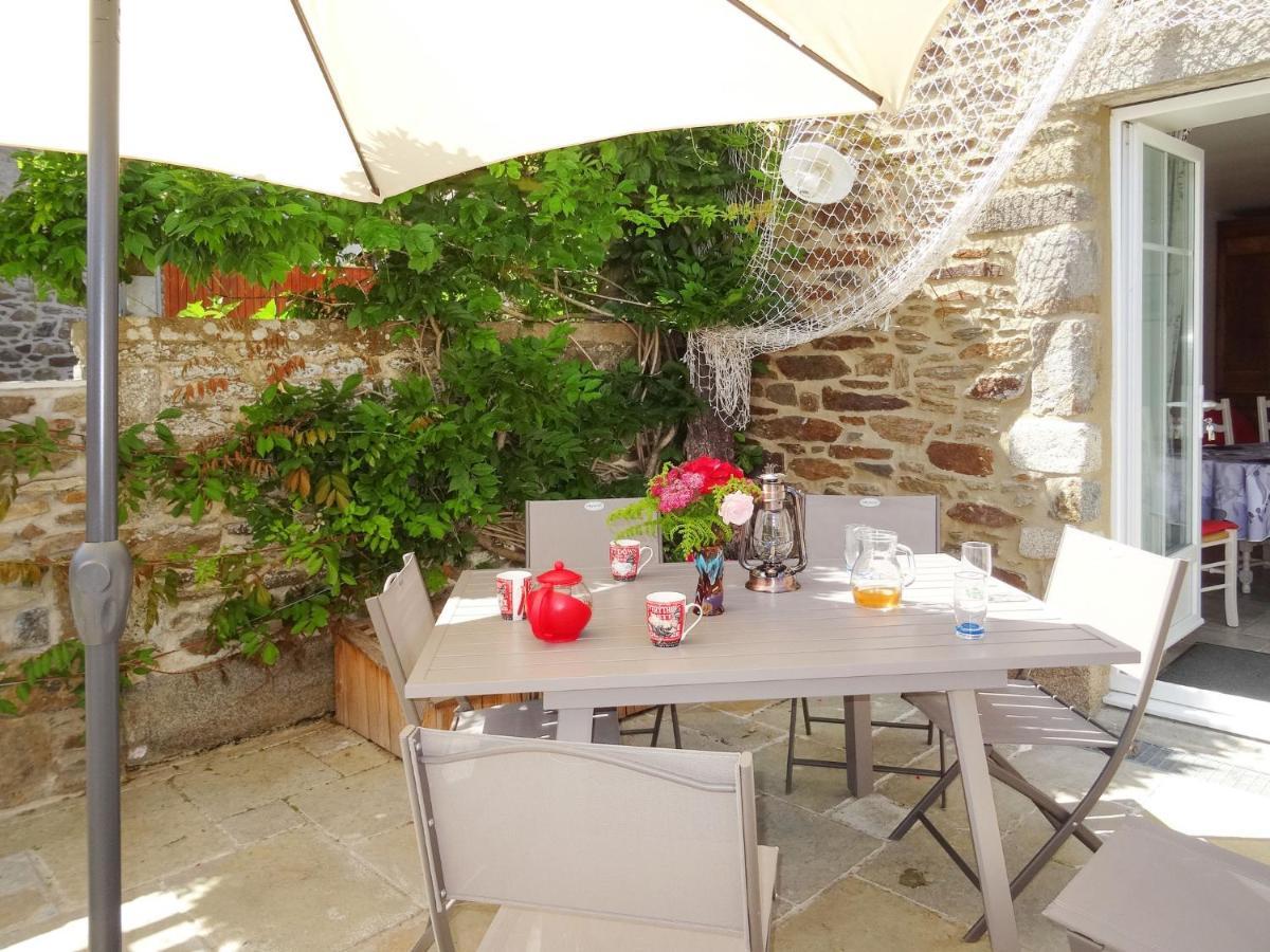 Holiday Home La Pailloussette - A Cancale Exterior photo